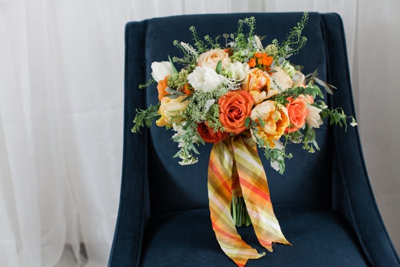 peach and green bouquet_0079